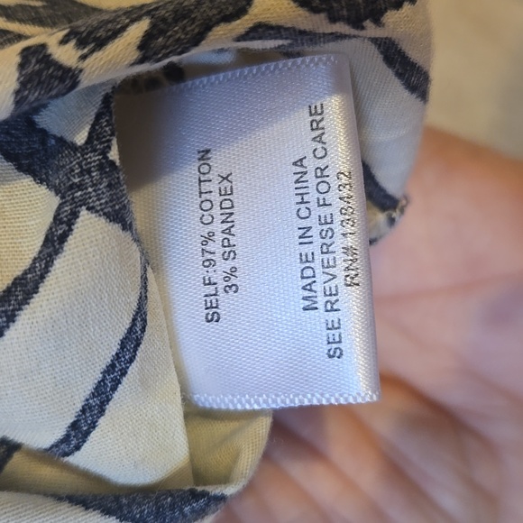 Modcloth Floral Patterned Collared Tank Blouse - Picture 9 of 9